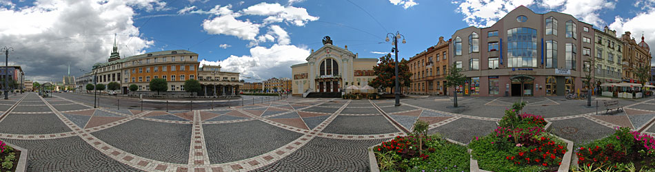 Pardubice 15 - divadlo